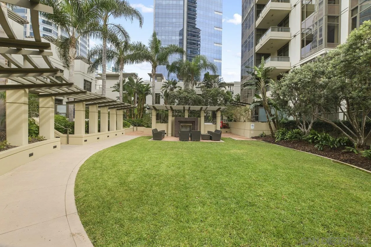 https://cdn.realtyfeed.com/cdn/127/250032125/eafe853ca1f8c839574a3034b87eafa1.webp