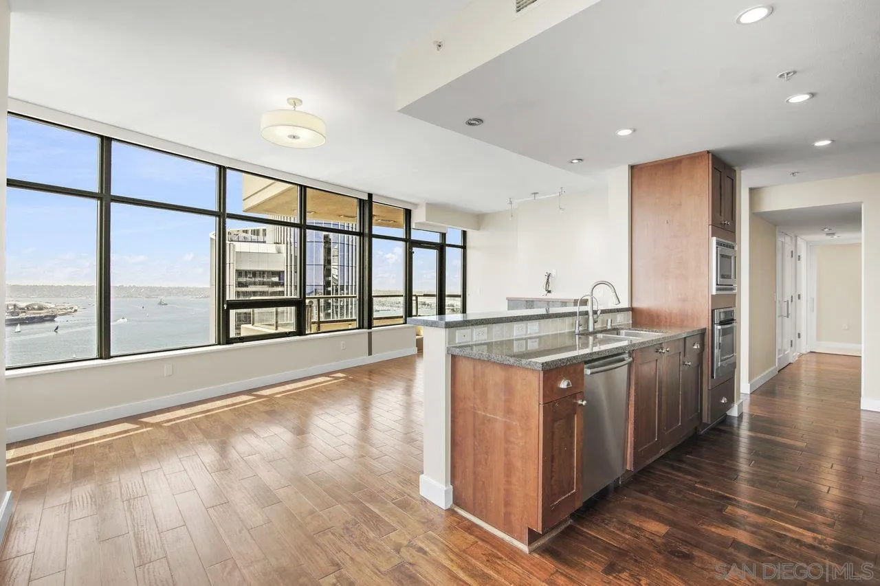 https://cdn.realtyfeed.com/cdn/127/250032125/ec53296803ccfa500683f444198c85ae.webp