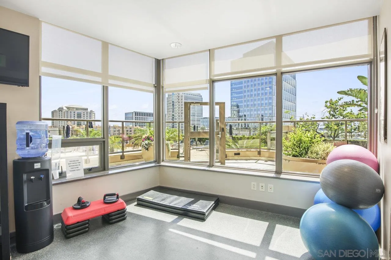 https://cdn.realtyfeed.com/cdn/127/250032125/ed73447139698e423d2e1c5e43169bf4.webp