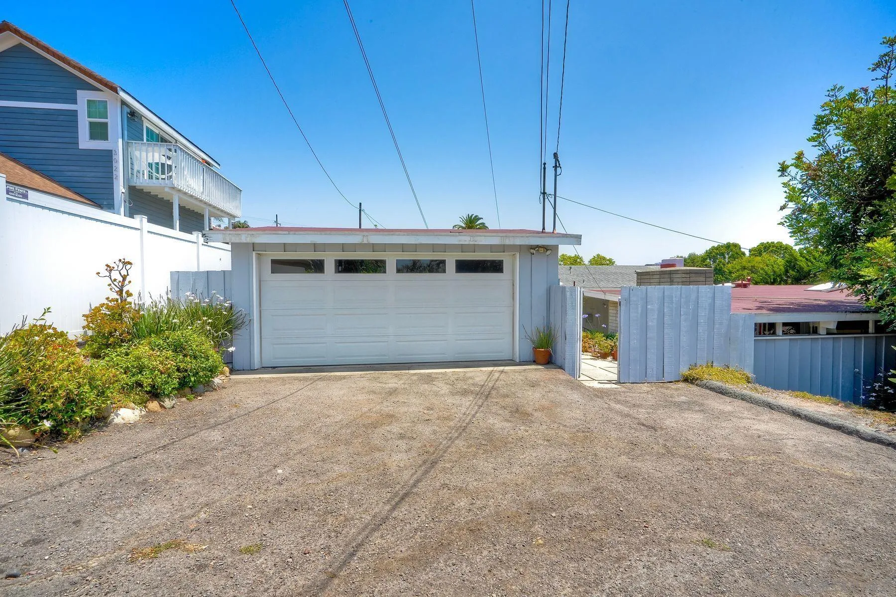 https://cdn.realtyfeed.com/cdn/127/250032135/6b3993de5d0a14eaae07f4f23db36e56.webp
