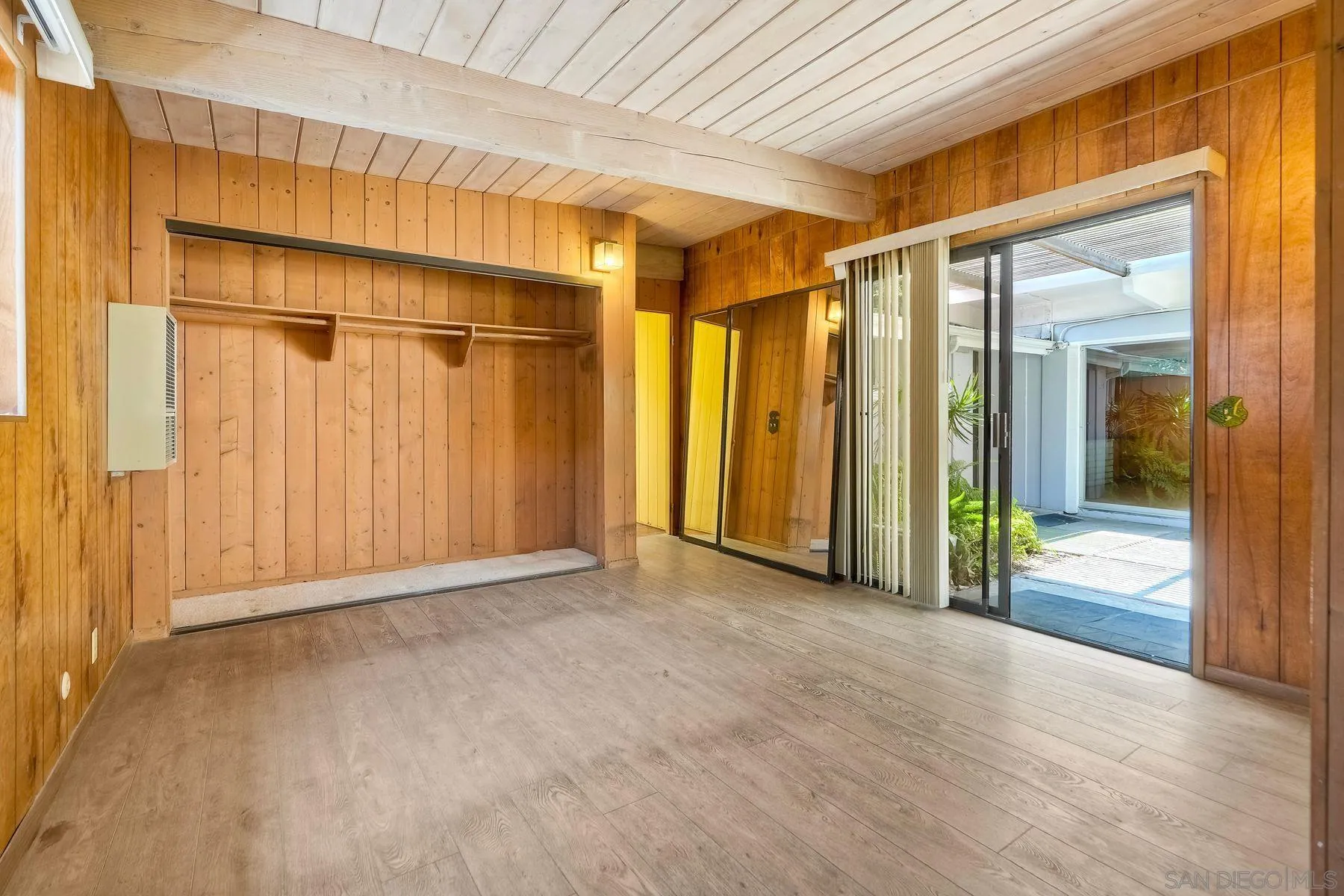 https://cdn.realtyfeed.com/cdn/127/250032135/be90cc7ab06422cd2b9d7103c4294844.webp