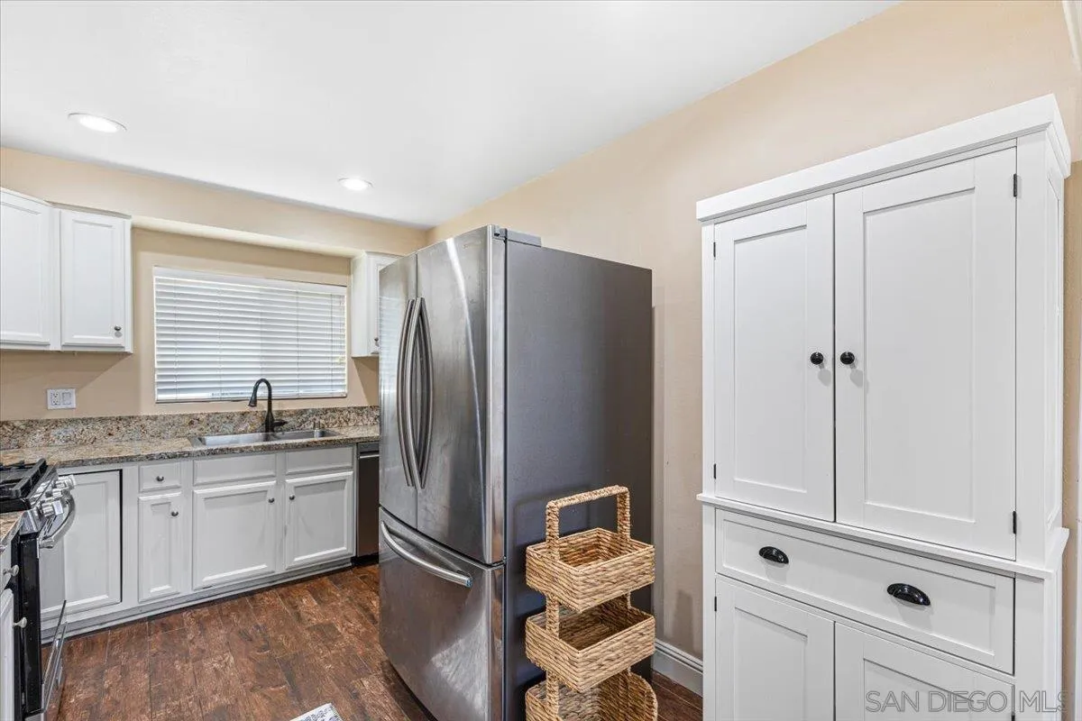 https://cdn.realtyfeed.com/cdn/127/250032141/2748d3815dbcd05dcfd2f6805567b60a.webp