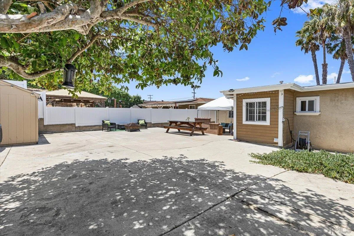 https://cdn.realtyfeed.com/cdn/127/250032141/6a30c476941404a420718fd4712be1cf.webp