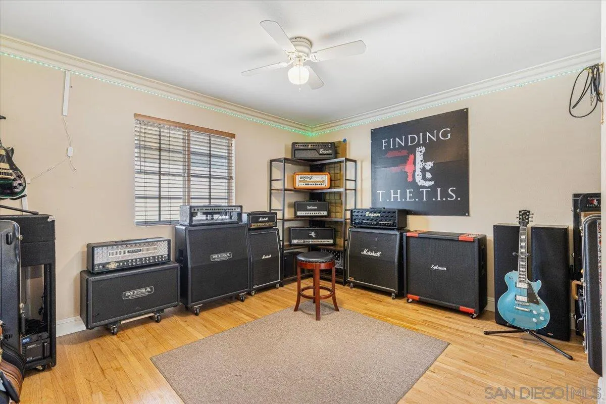 https://cdn.realtyfeed.com/cdn/127/250032141/a029f3328b19e4bbfd8f66befc1d0a45.webp