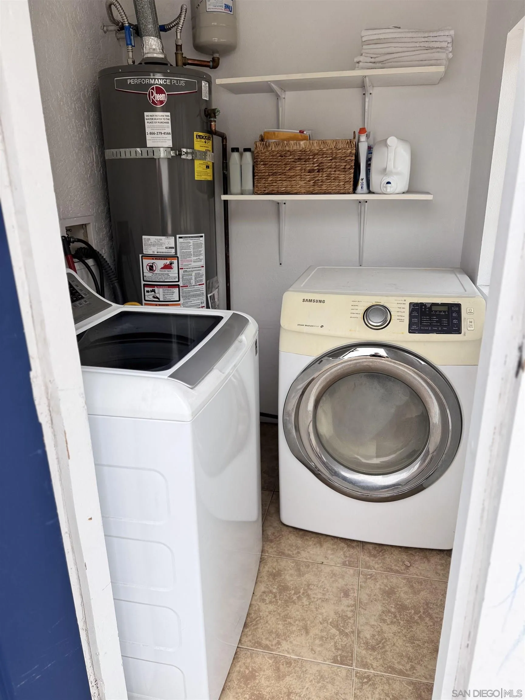 https://cdn.realtyfeed.com/cdn/127/250032141/a03b1344578a23ad22ac5ffa6cf75193.webp