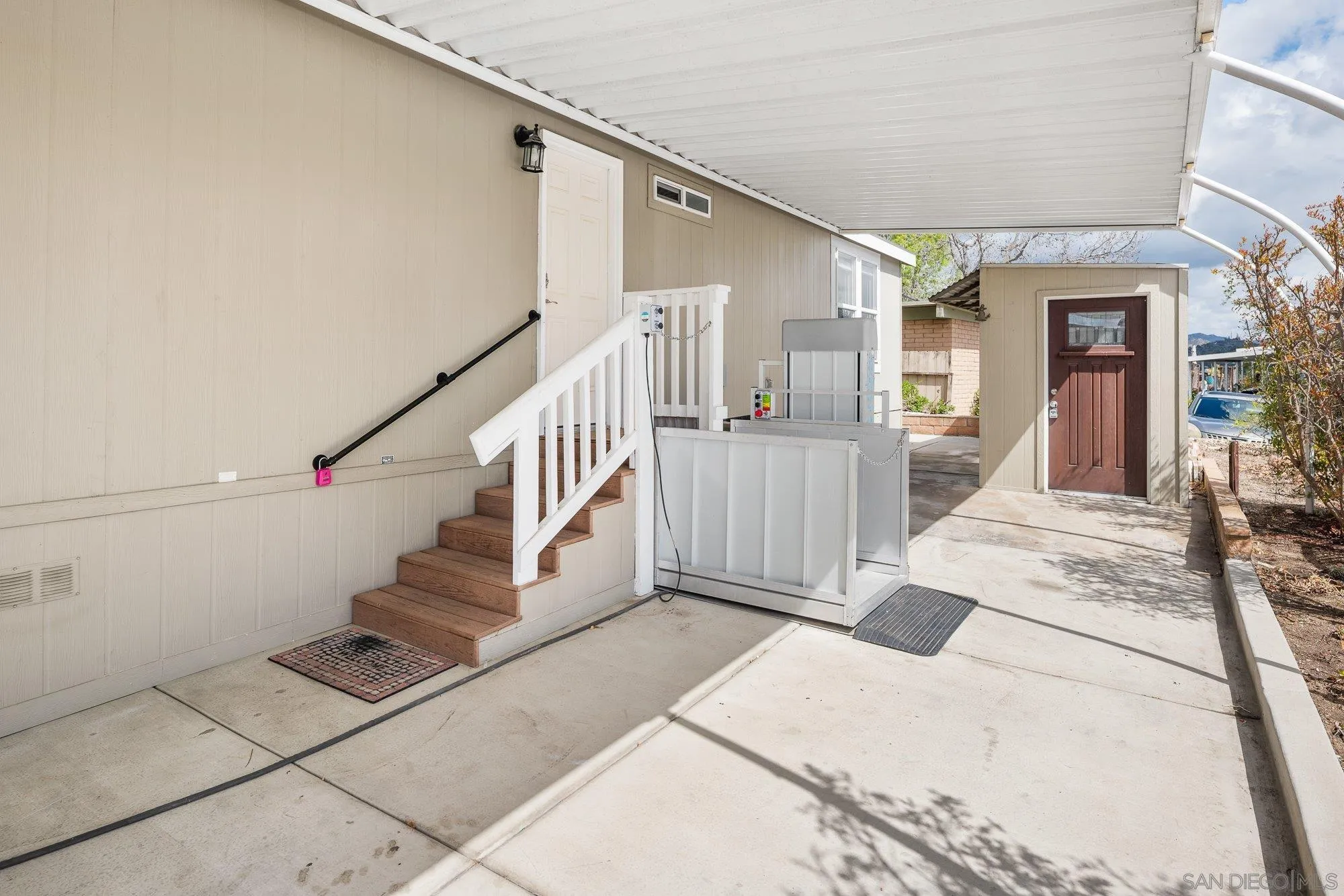 https://cdn.realtyfeed.com/cdn/127/250032143/8678df470539d4e2d85a8d7ed4baef77.webp