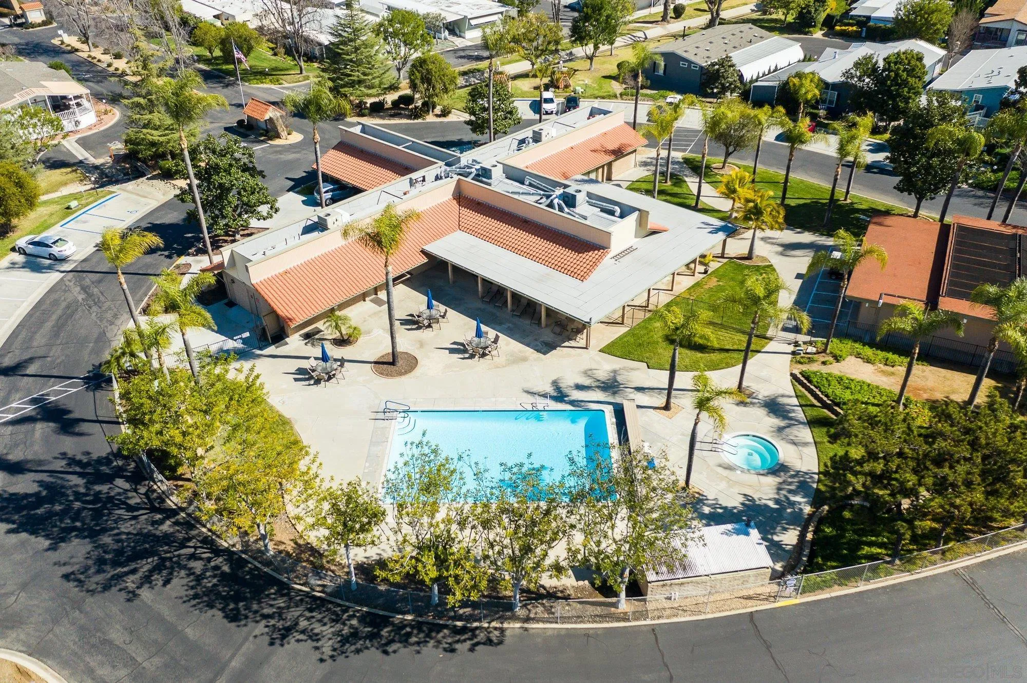 https://cdn.realtyfeed.com/cdn/127/250032143/cf7fef0f9a04116e086b8cff0e0efa74.webp