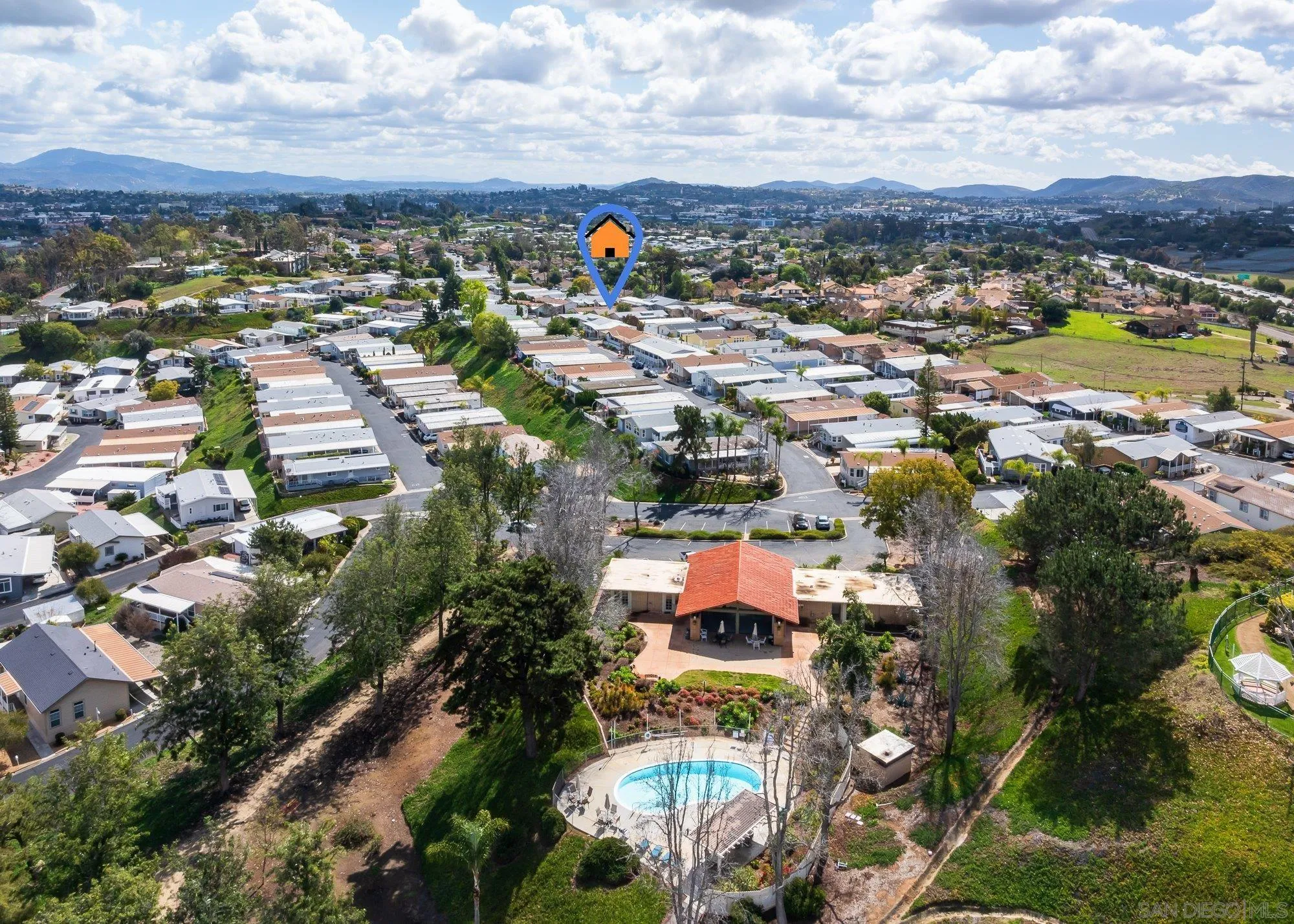 https://cdn.realtyfeed.com/cdn/127/250032143/f01982d146c53d6d408498773961e0c6.webp