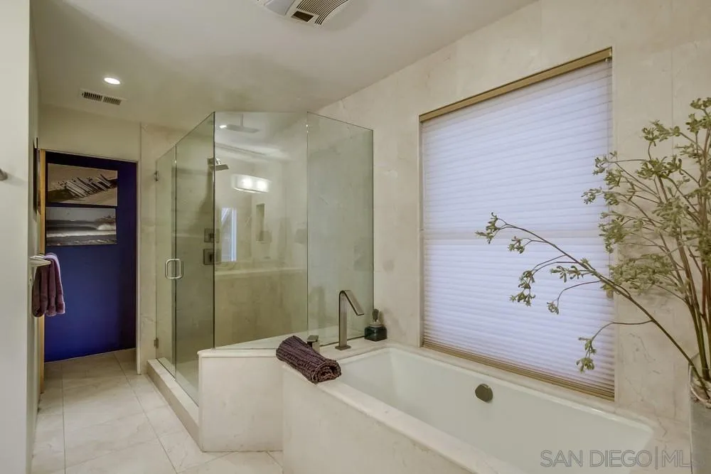 https://cdn.realtyfeed.com/cdn/127/250032146/31337c33780cd9242f14ef140c15fded.webp