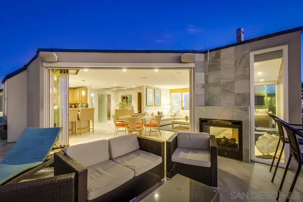https://cdn.realtyfeed.com/cdn/127/250032146/63d505e0205bdf1b73622e849816c5ea.webp
