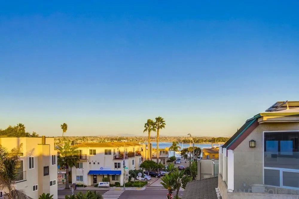 https://cdn.realtyfeed.com/cdn/127/250032146/cd761901c8ec90f2608a964b5f9c8df0.webp