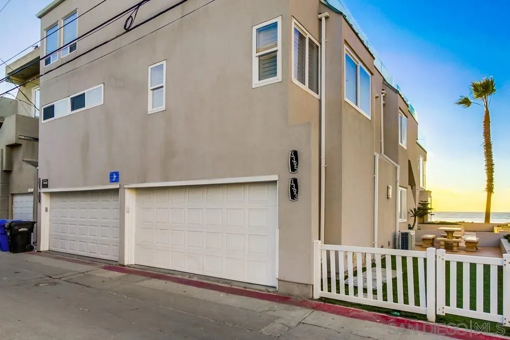 https://cdn.realtyfeed.com/cdn/127/250032146/d9b4e35513d4bbc6b0edbe5b064c890e.webp