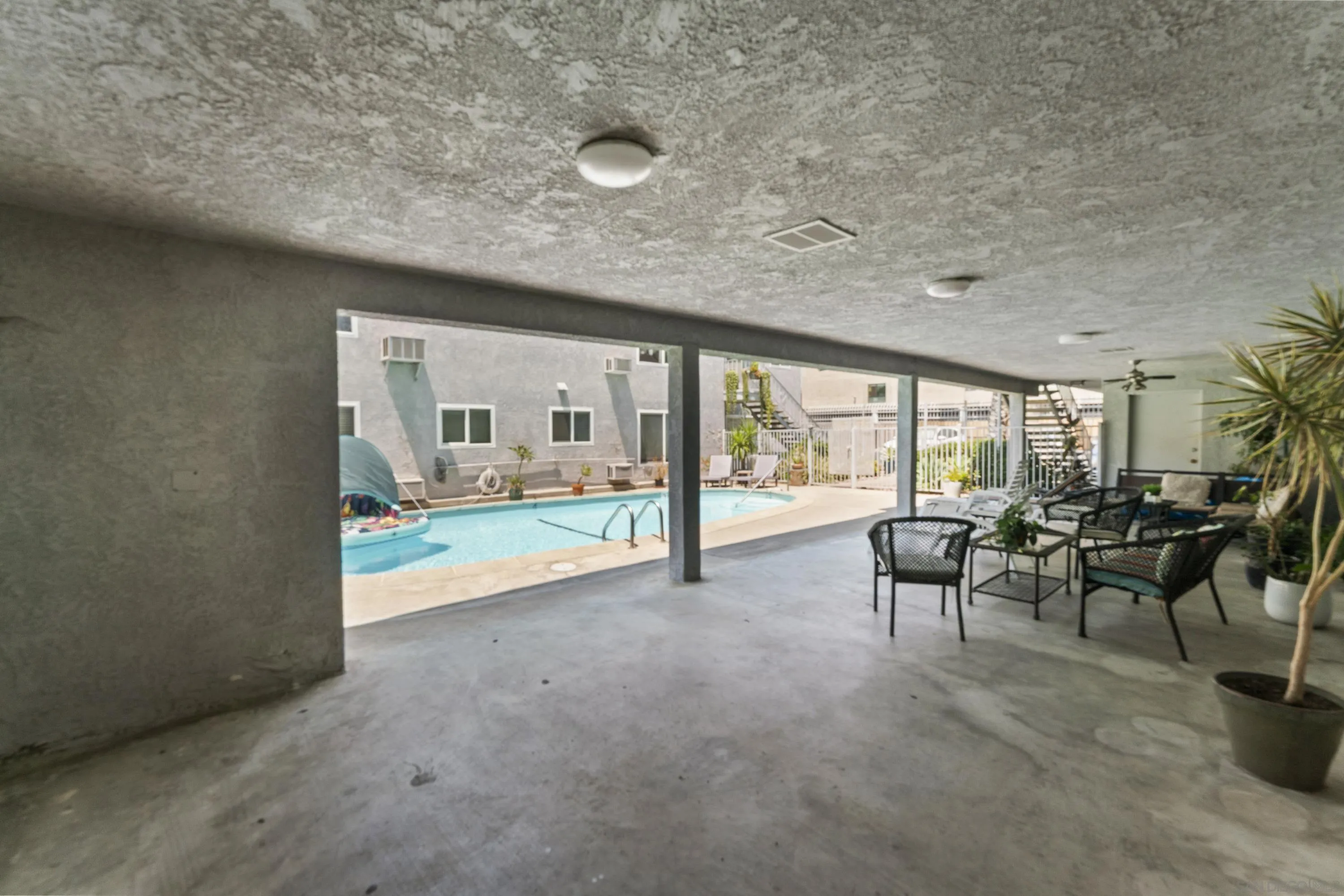 https://cdn.realtyfeed.com/cdn/127/250032163/080884dc41c447cbbd19afd9a98a70e7.webp