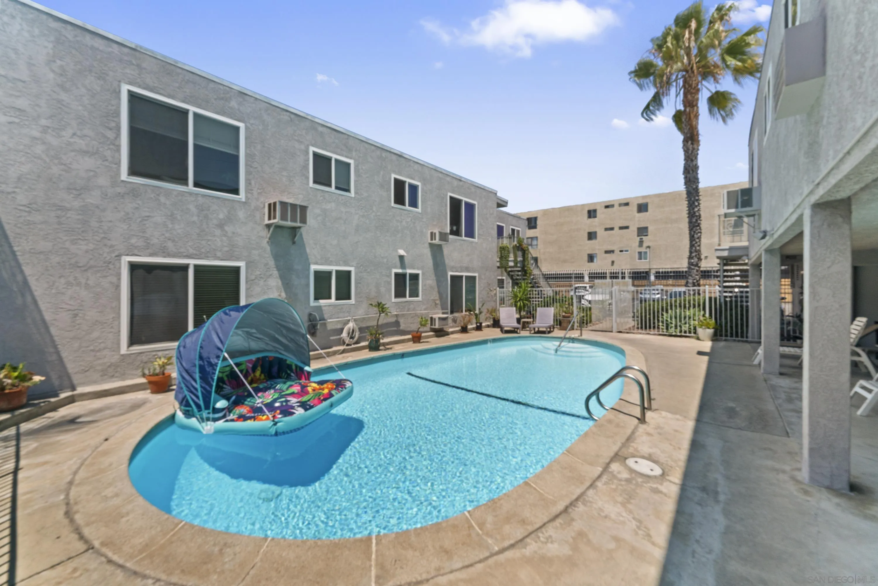 https://cdn.realtyfeed.com/cdn/127/250032163/c29396bd39b5af6291c8d0c5e9a21e76.webp