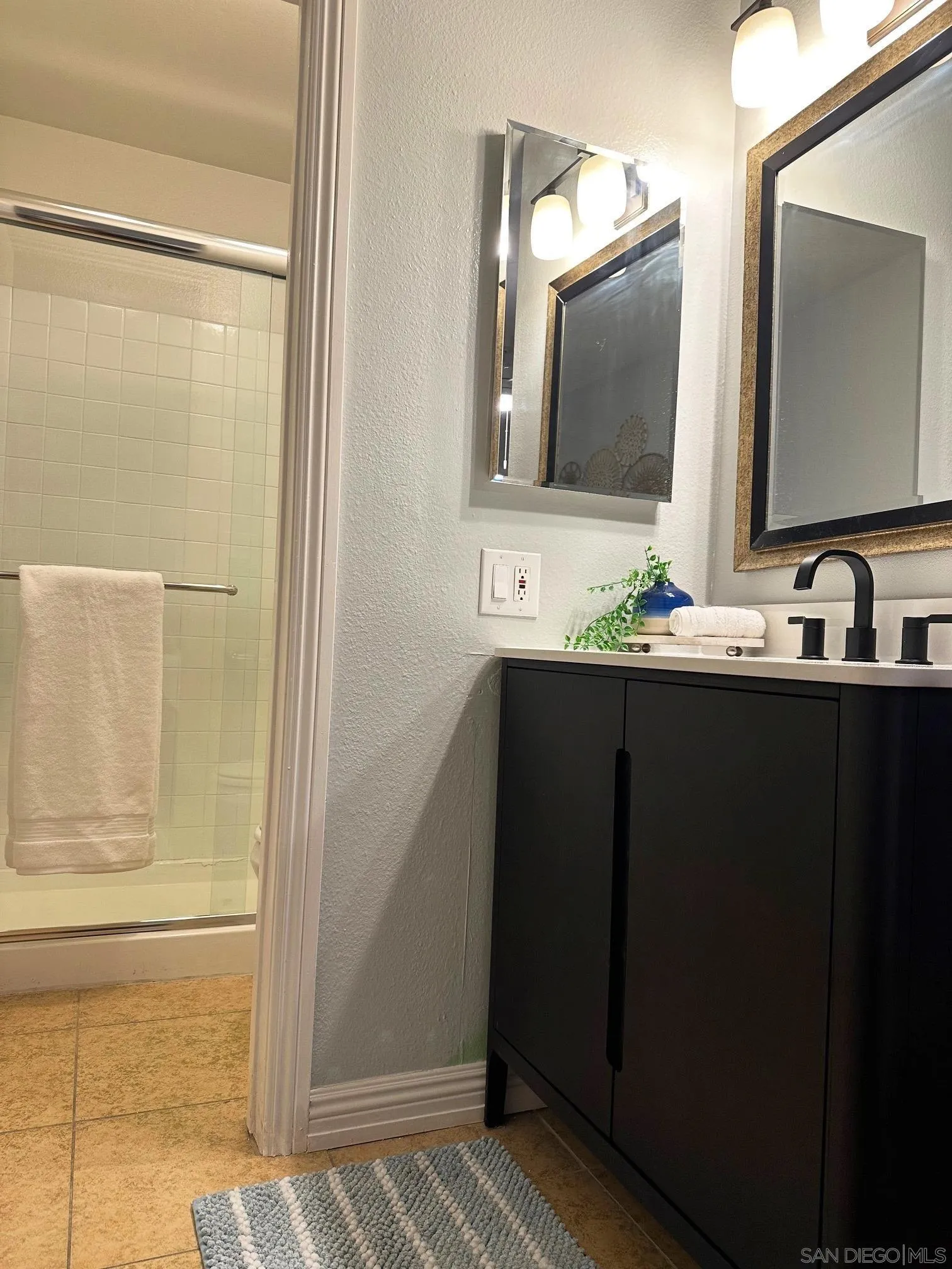 https://cdn.realtyfeed.com/cdn/127/250032163/efa8063cf09693d267d2f0bf97c09fac.webp