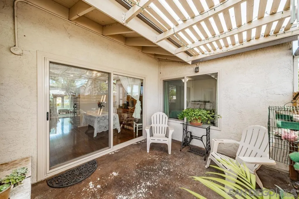 https://cdn.realtyfeed.com/cdn/127/250032165/323a6b03787d36878ca7257fb848ef15.webp