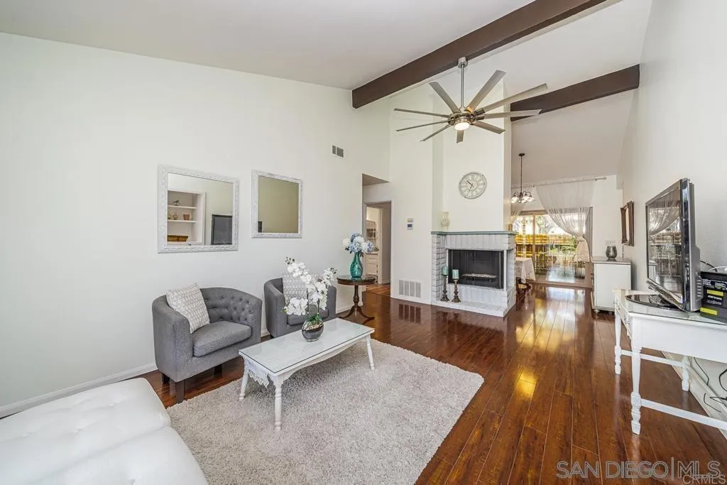 https://cdn.realtyfeed.com/cdn/127/250032165/422029f4b0017b5663cbb963bf5cfbec.webp