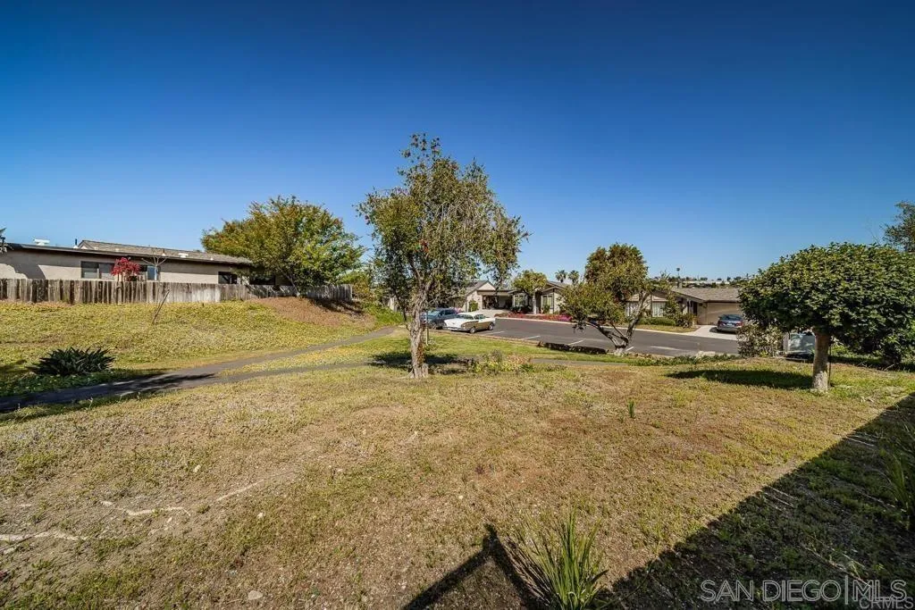 https://cdn.realtyfeed.com/cdn/127/250032165/56511e74a79d62e4d97fc118c23e55ab.webp