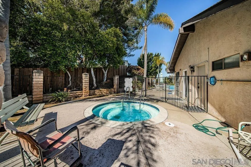 https://cdn.realtyfeed.com/cdn/127/250032165/d70a42192a135b7a8a2c09d98ee02a5f.webp