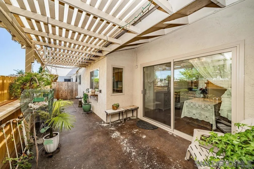 https://cdn.realtyfeed.com/cdn/127/250032165/ef2a6871baf936692457b0e6e1f01711.webp