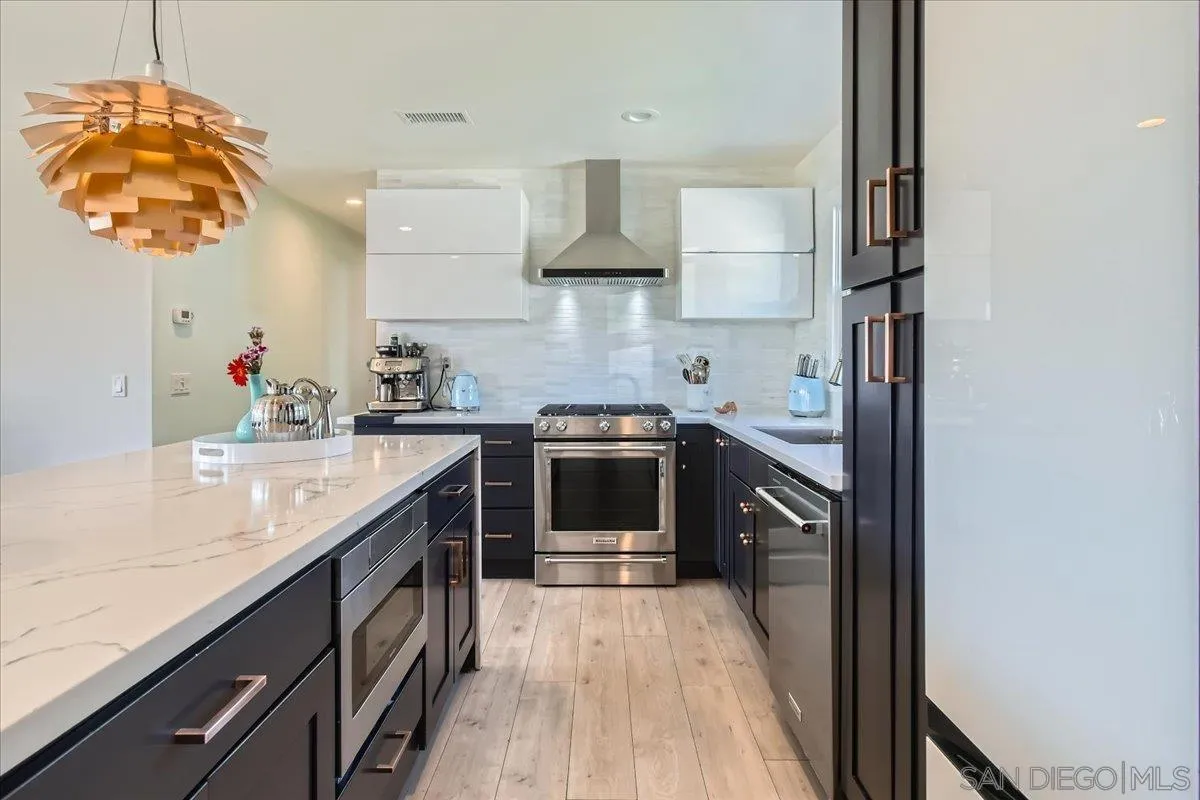 https://cdn.realtyfeed.com/cdn/127/250032171/320276b4368d7550dff372164904f1a3.webp