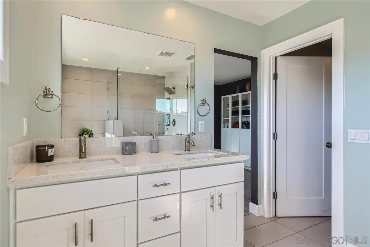 https://cdn.realtyfeed.com/cdn/127/250032171/7eaaa419ee66826f2ddaff1f7caee7d9.webp