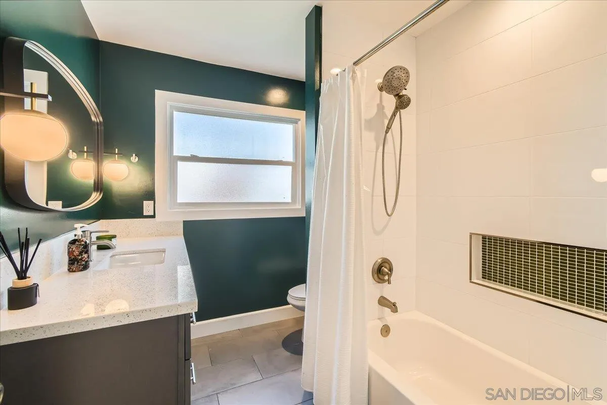 https://cdn.realtyfeed.com/cdn/127/250032171/ca8c5cd9d0581de7f9f3a8dfd909d135.webp