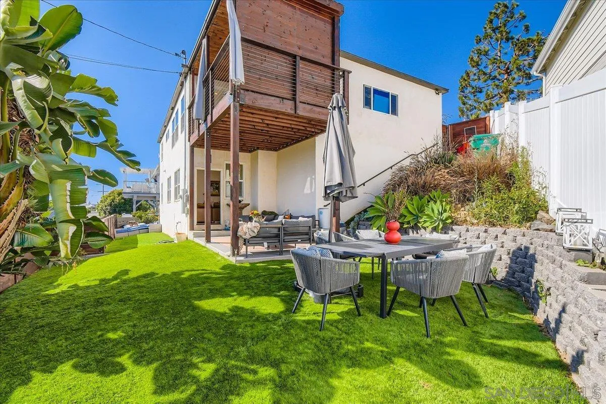https://cdn.realtyfeed.com/cdn/127/250032171/fafeb414d25b2e0226309e61b6f37d35.webp