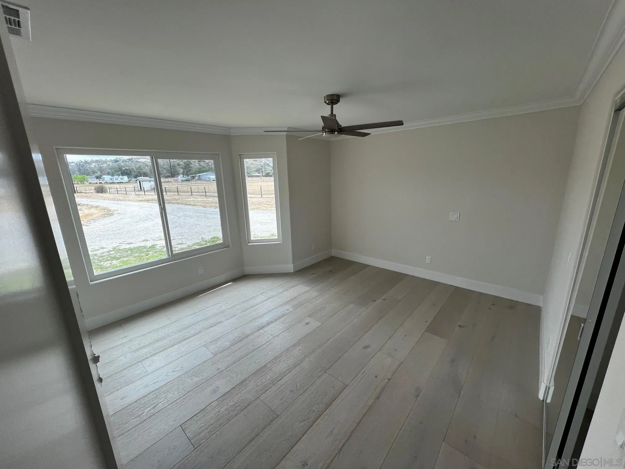 https://cdn.realtyfeed.com/cdn/127/250032174/389df7ac5fd9faaca253034c1f8daf23.webp