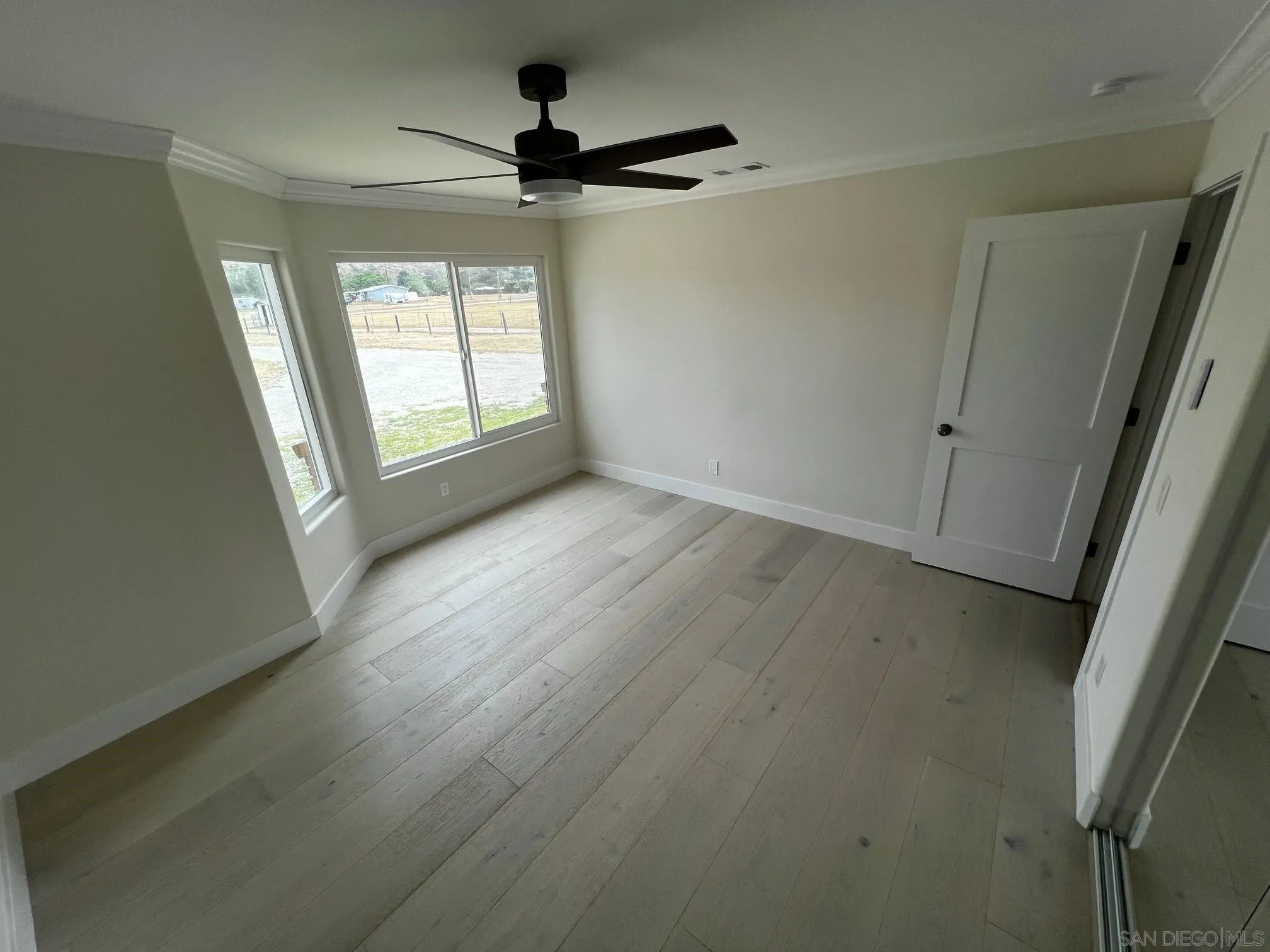 https://cdn.realtyfeed.com/cdn/127/250032174/393483ba22365a6035b1b05e86fbefe5.webp