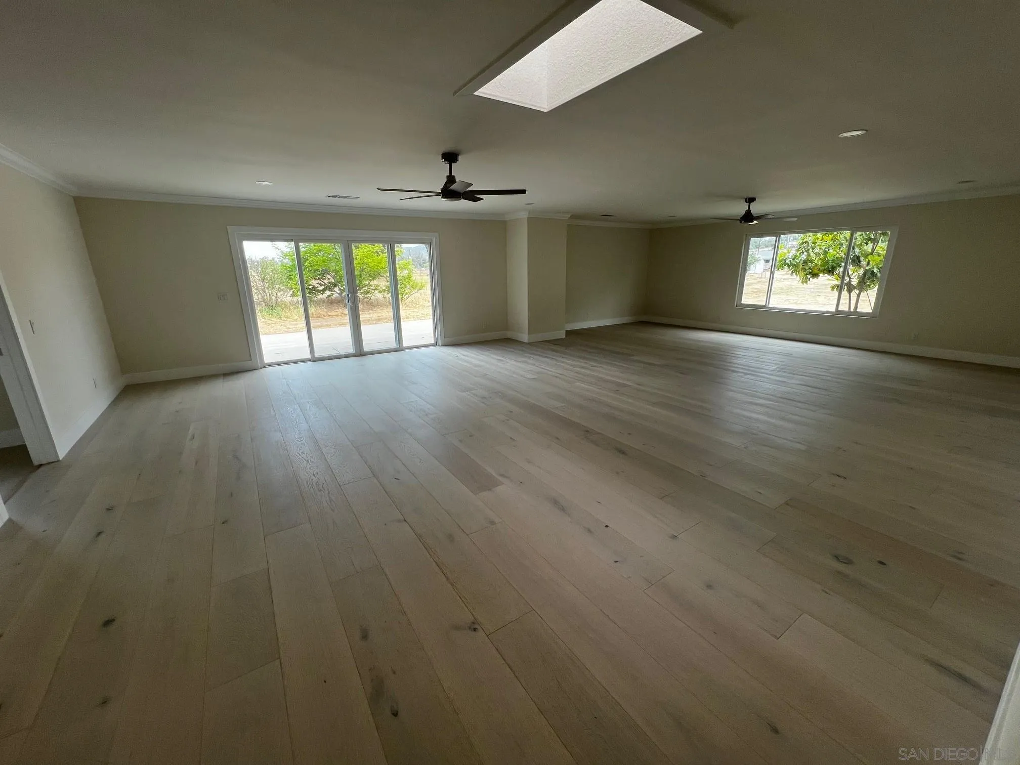 https://cdn.realtyfeed.com/cdn/127/250032174/6c885465bb14d85603473ab685709972.webp