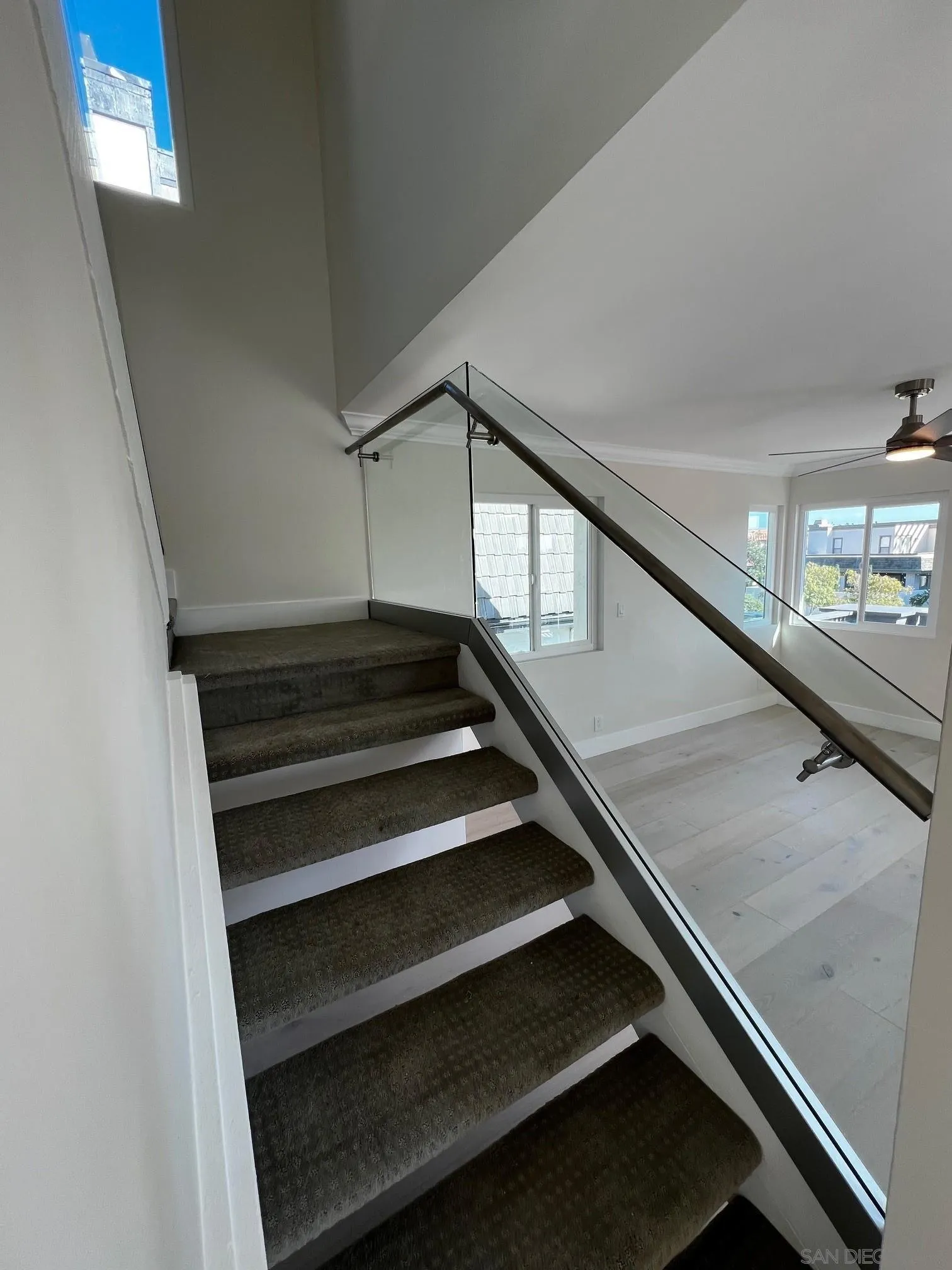 https://cdn.realtyfeed.com/cdn/127/250032175/4949f10626f71d41e86437003f6d5cb8.webp