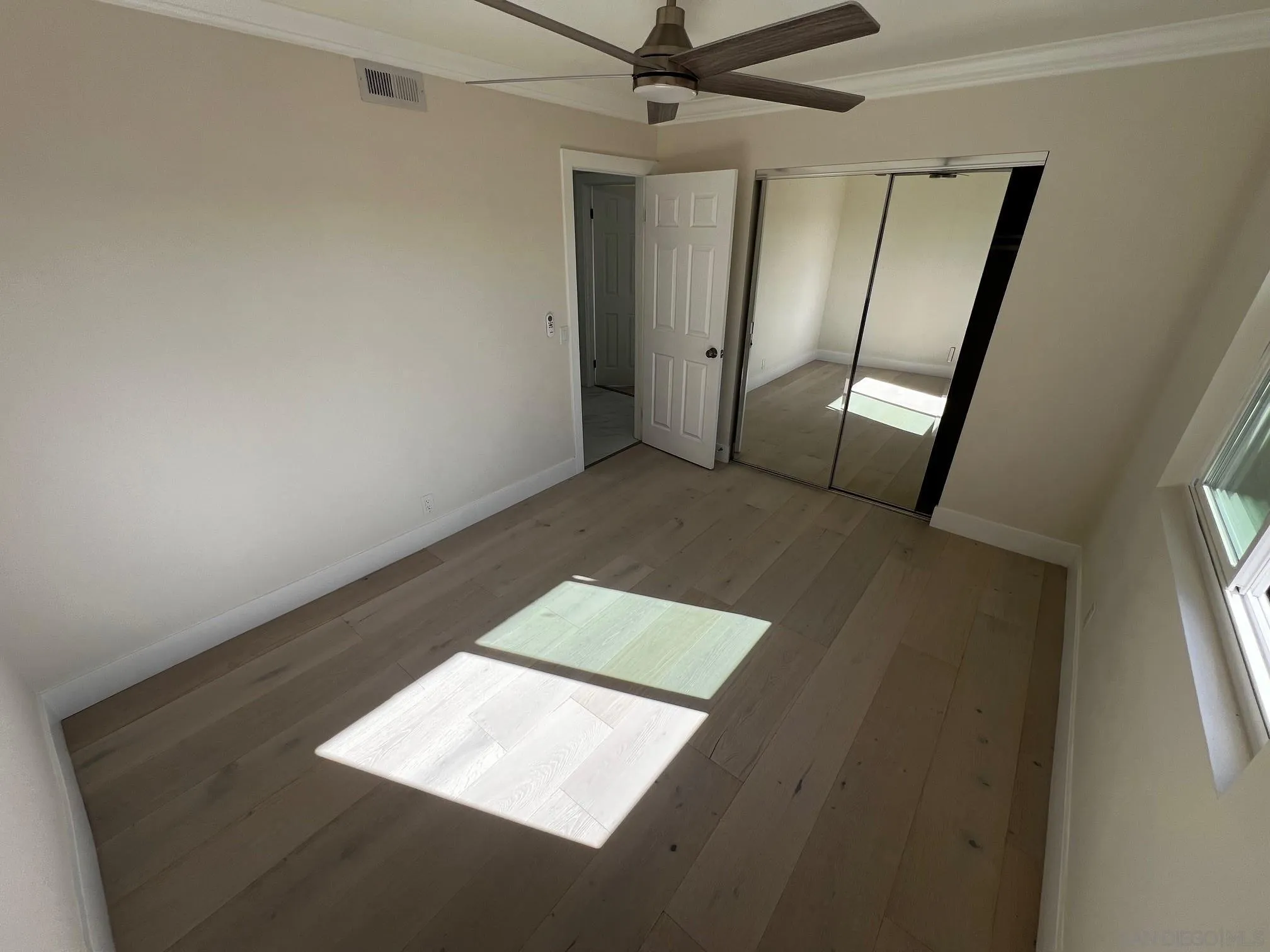 https://cdn.realtyfeed.com/cdn/127/250032175/6be171d1cc614f68383f5c9d5007fd73.webp
