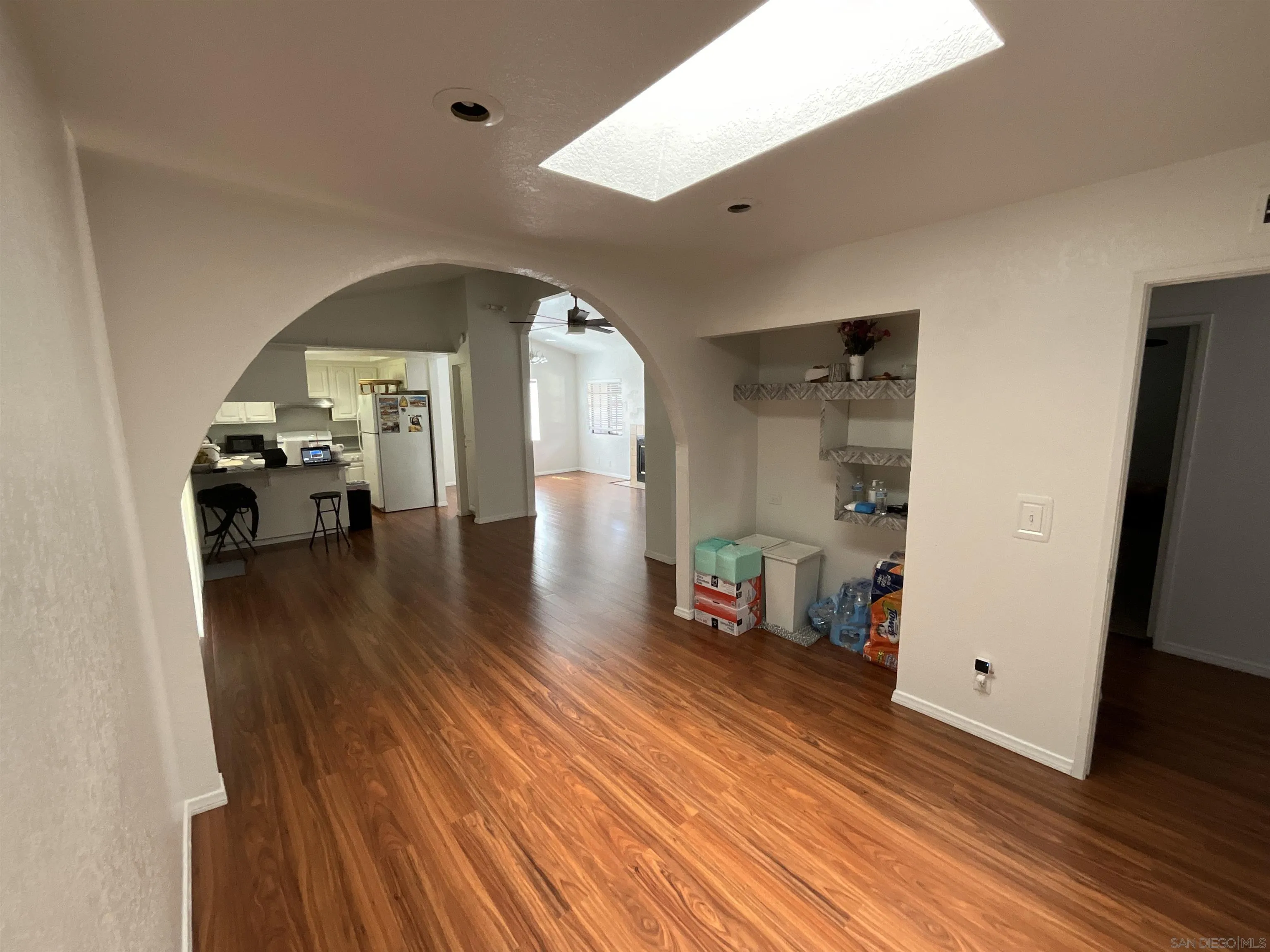 https://cdn.realtyfeed.com/cdn/127/250032188/1d9f0385ea70bfef9721045d7803b97a.webp