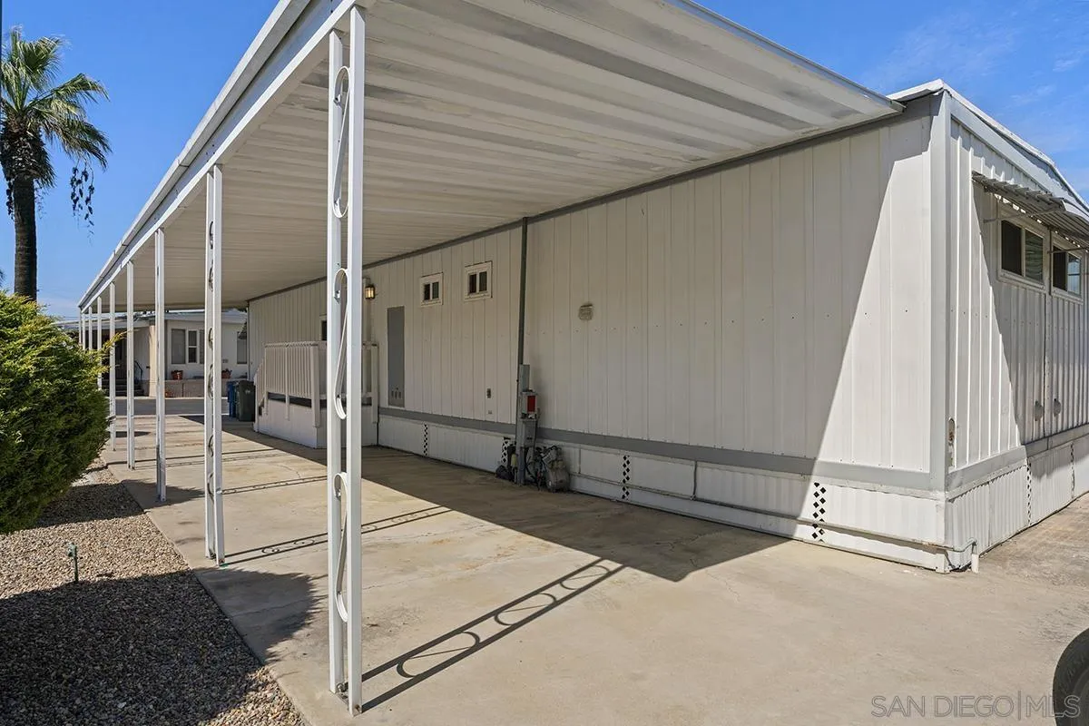 https://cdn.realtyfeed.com/cdn/127/250032189/281f9f14960f8382e30555273c5dc944.webp