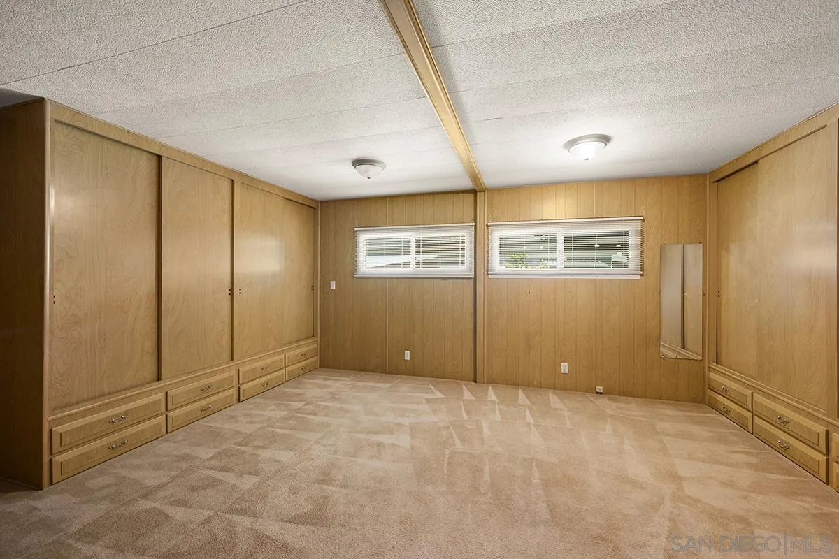 https://cdn.realtyfeed.com/cdn/127/250032189/767e15cf1b2c3ef3177ab2ce8f10a8f1.webp