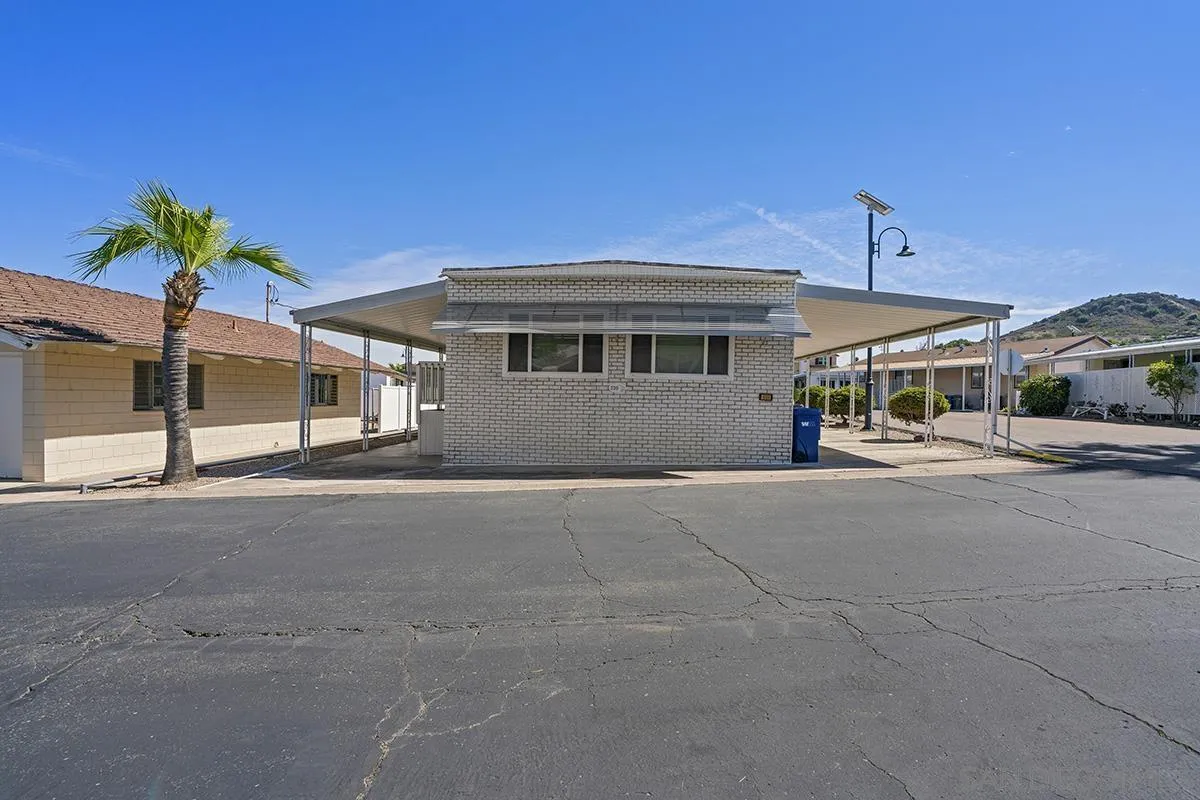 https://cdn.realtyfeed.com/cdn/127/250032189/7bc359734f628000d7324768e4865e87.webp