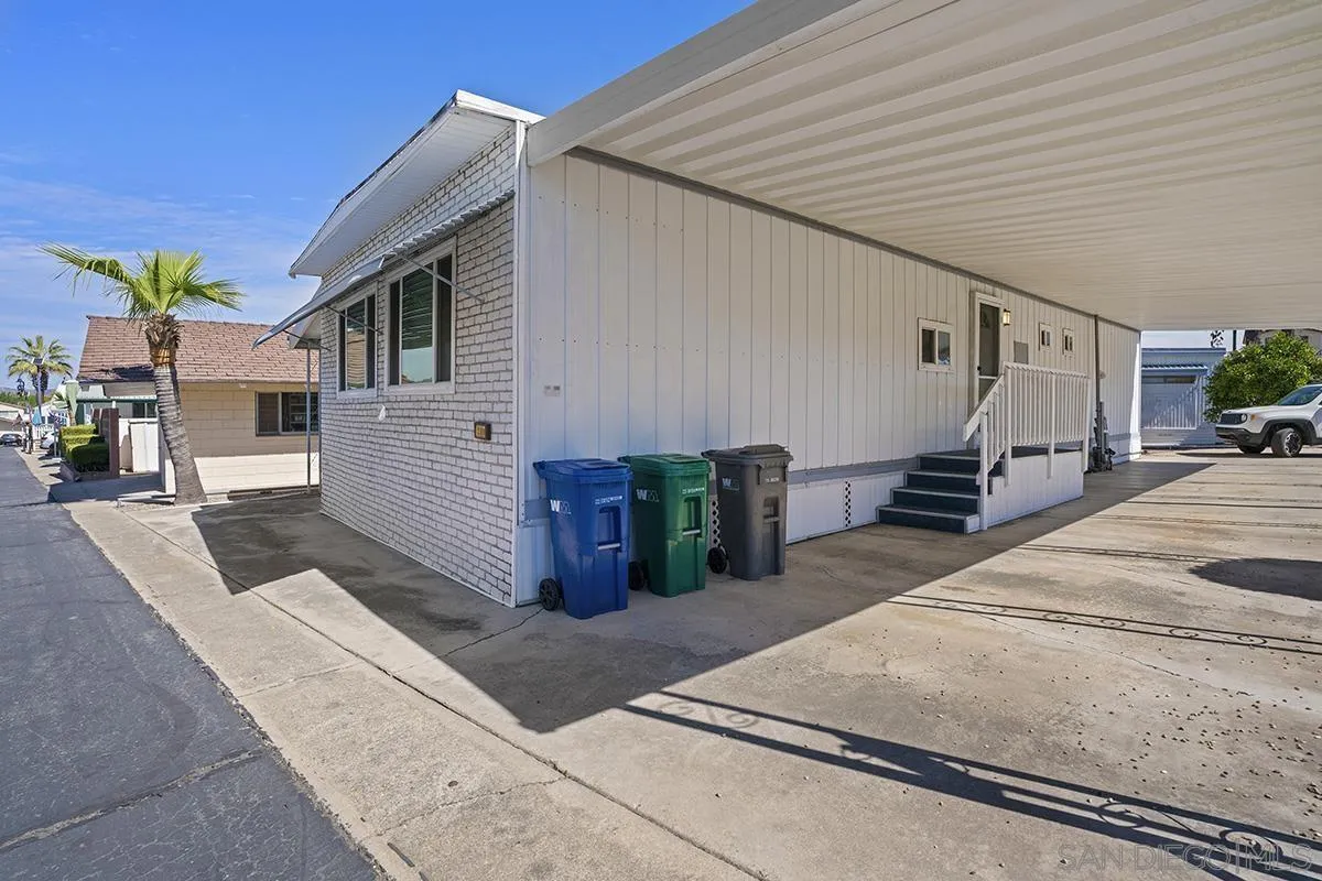 https://cdn.realtyfeed.com/cdn/127/250032189/d8119ad8e8e4fc7005bba17309056c1d.webp