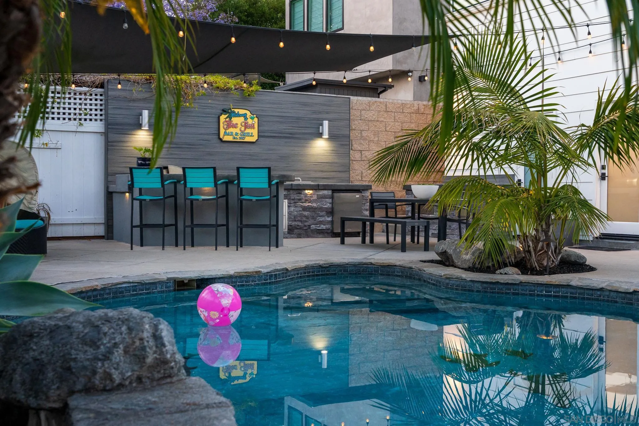 https://cdn.realtyfeed.com/cdn/127/250032200/6d4060d5537f86ee3bcae8da5c521ed1.webp