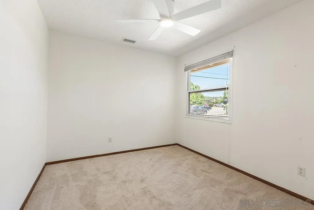 https://cdn.realtyfeed.com/cdn/127/250032216/1a36998b0baa1a8a8b23438aa5ea06c6.webp