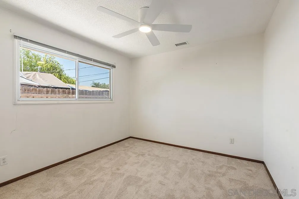 https://cdn.realtyfeed.com/cdn/127/250032216/48da485d63b37c6fe3d2bb957ede9994.webp
