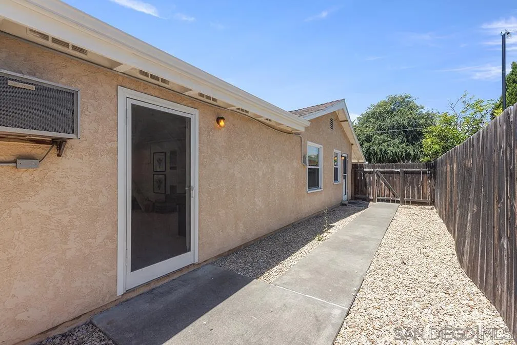 https://cdn.realtyfeed.com/cdn/127/250032216/6b0cee6f54c93020f147421505a3721f.webp