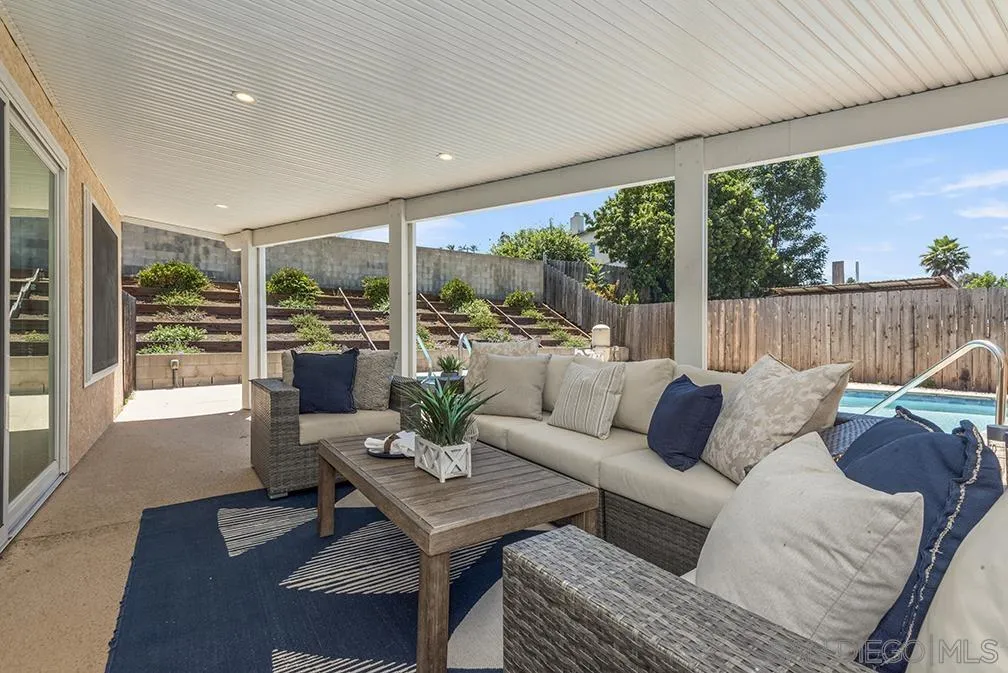 https://cdn.realtyfeed.com/cdn/127/250032216/853711c9a5253ae74ddfa7963a616fa4.webp