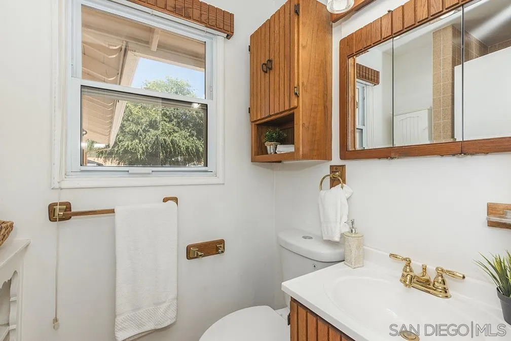 https://cdn.realtyfeed.com/cdn/127/250032216/9d08327c0b27571424e9cf8258c888fc.webp