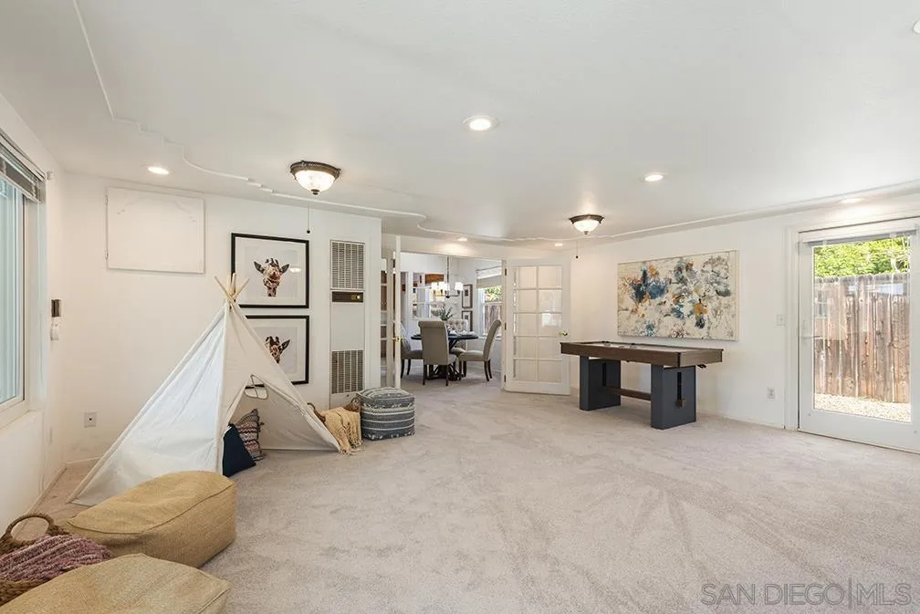 https://cdn.realtyfeed.com/cdn/127/250032216/a0c052f00c27ec7791ef6b8e2e6870cf.webp