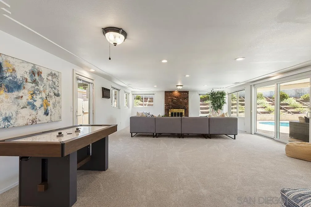 https://cdn.realtyfeed.com/cdn/127/250032216/cd2692cf5009d18ab1088da7c1fbb8cb.webp