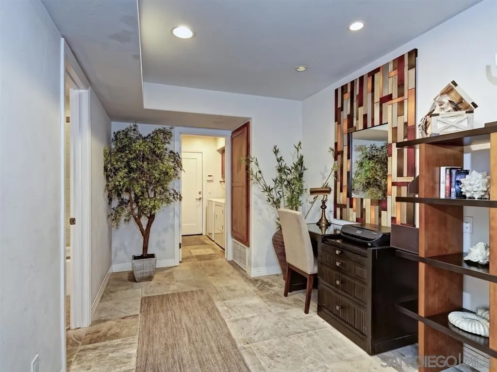 Photo #3: 250032219 Listing 