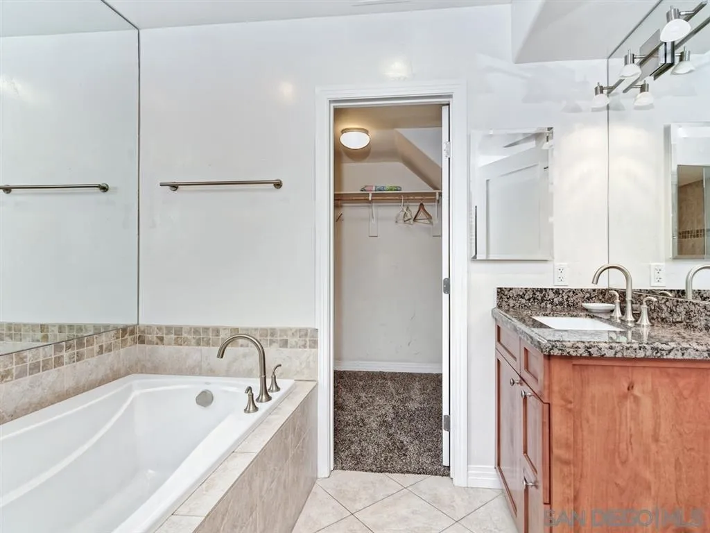 Photo #18: 250032219 Listing: Photo #18