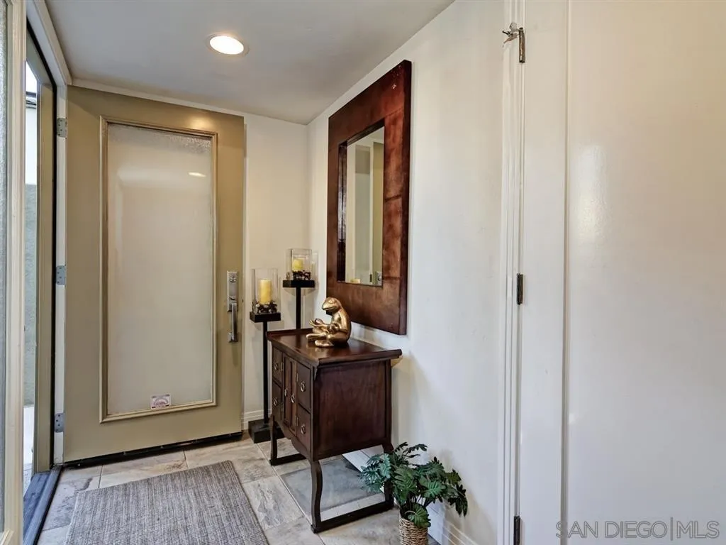 Photo #2: 250032219 Listing 