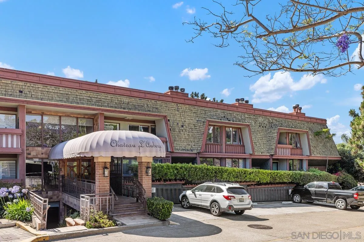 https://cdn.realtyfeed.com/cdn/127/250032225/1e63f6cd7fc9f27009a4b4a5ca192e25.webp